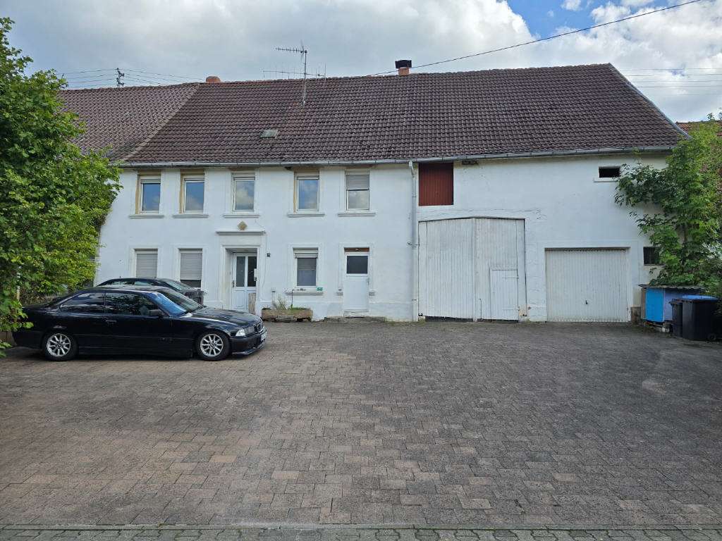 Thumbnail-Haus zum Kaufen in Sankt Julian 80.000,00 € 153 m²