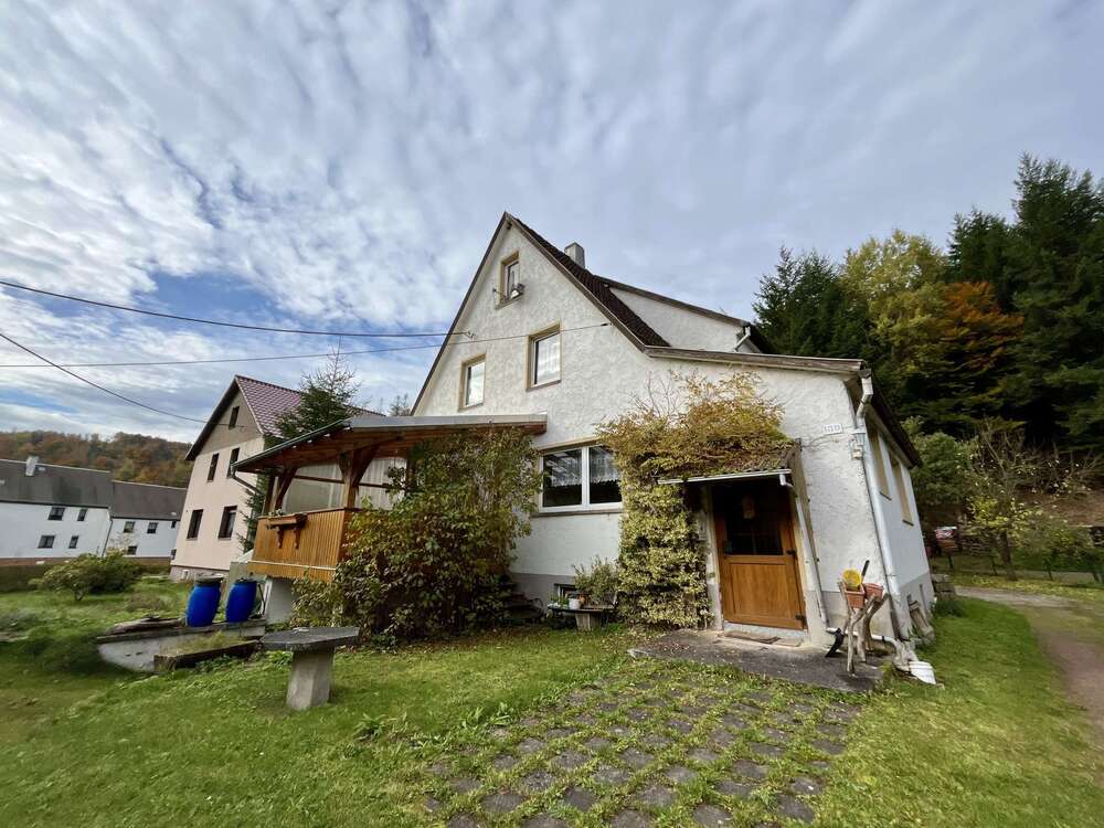 Thumbnail-Haus zum Kaufen in Schleusingen 55.000,00 € 136 m²