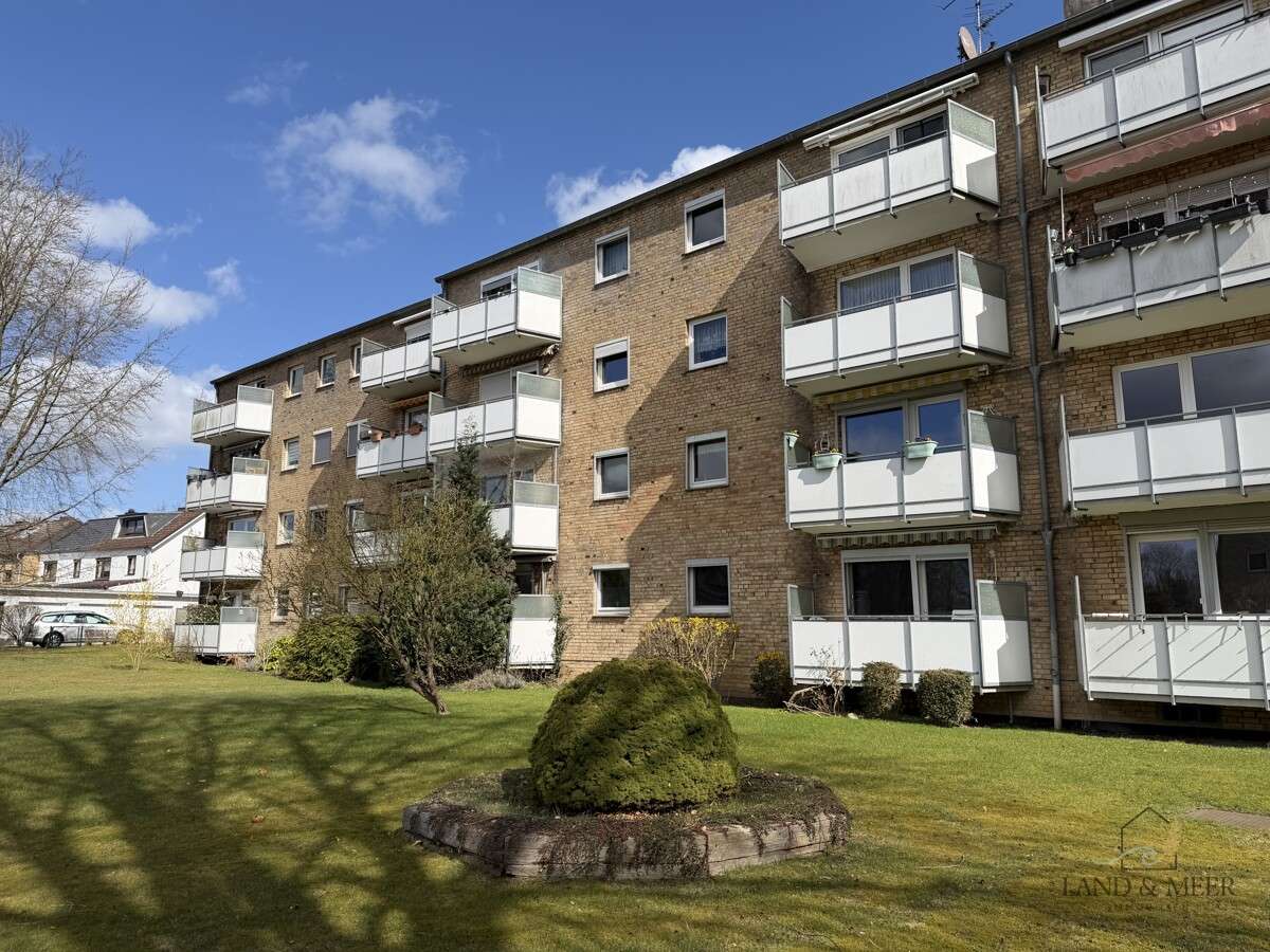 Thumbnail-Wohnung zum Kaufen in Bad Schwartau Sereetz 139.000,00 € 61 m²