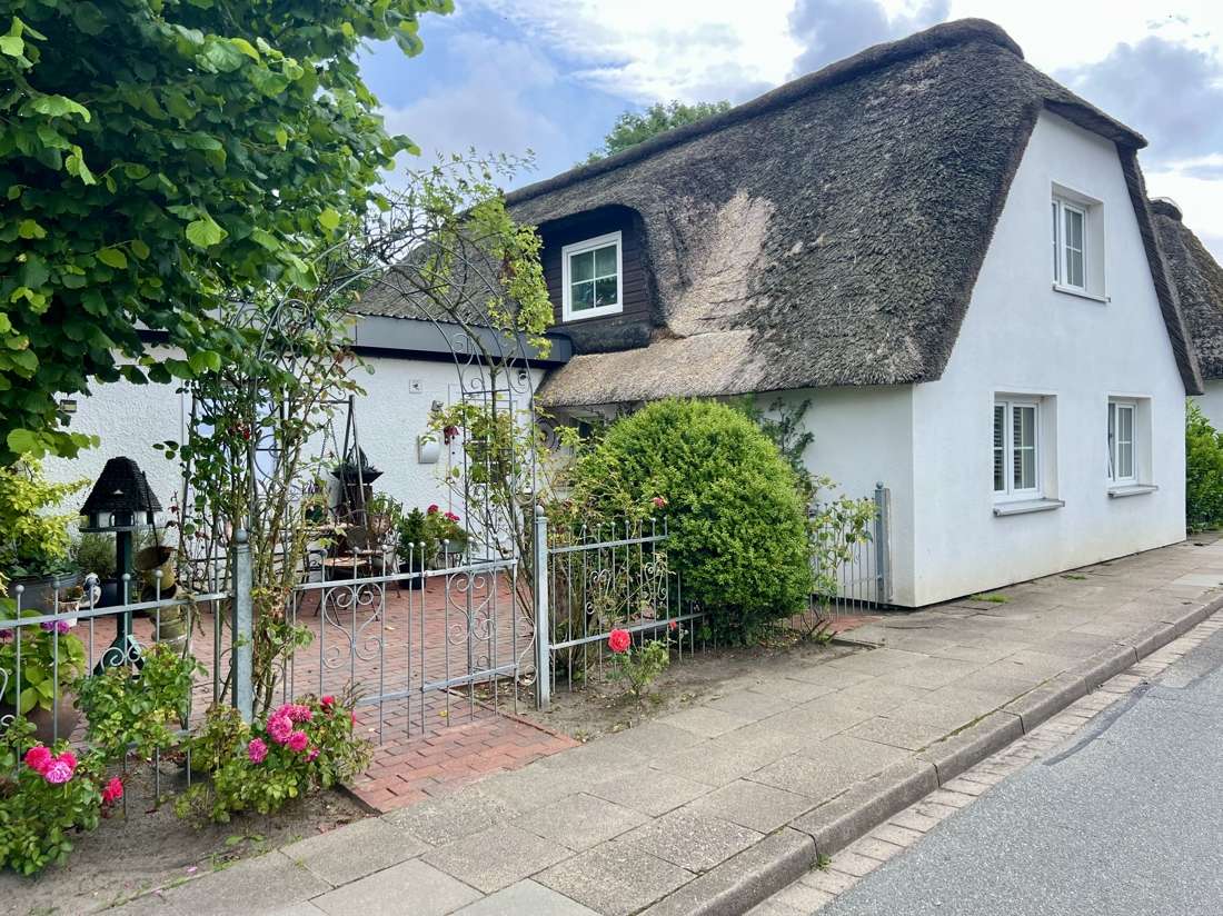 Thumbnail-Haus zum Kaufen in Süderdeich 255.000,00 € 128.76 m²