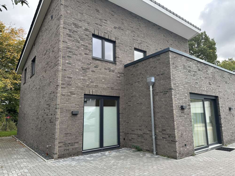 Thumbnail-Haus zum Kaufen in Neumünster 675.000,00 € 224 m²