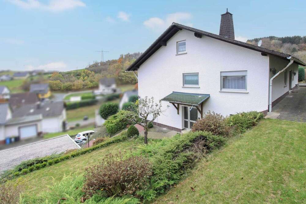 Thumbnail-Haus zum Kaufen in Angelburg 279.000,00 € 267.81 m²