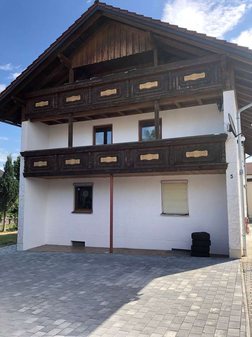Thumbnail-Haus zum Kaufen in Roding 369.000,00 € 255 m²