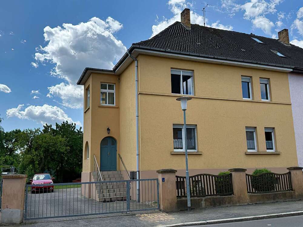 Thumbnail-Haus zum Kaufen in Bad Schmiedeberg 143.000,00 € 140 m²
