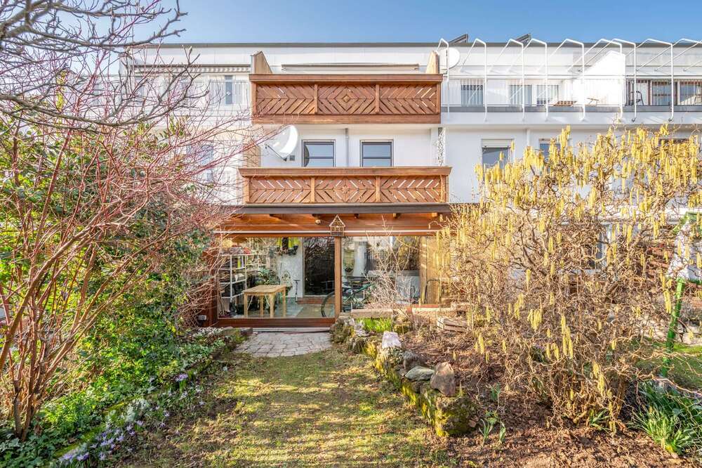 Thumbnail-Haus zum Kaufen in Kirchheim 750.000,00 € 163.99 m²