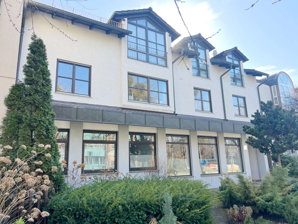 Thumbnail-Haus zum Kaufen in München 2.750.000,00 € 224 m²