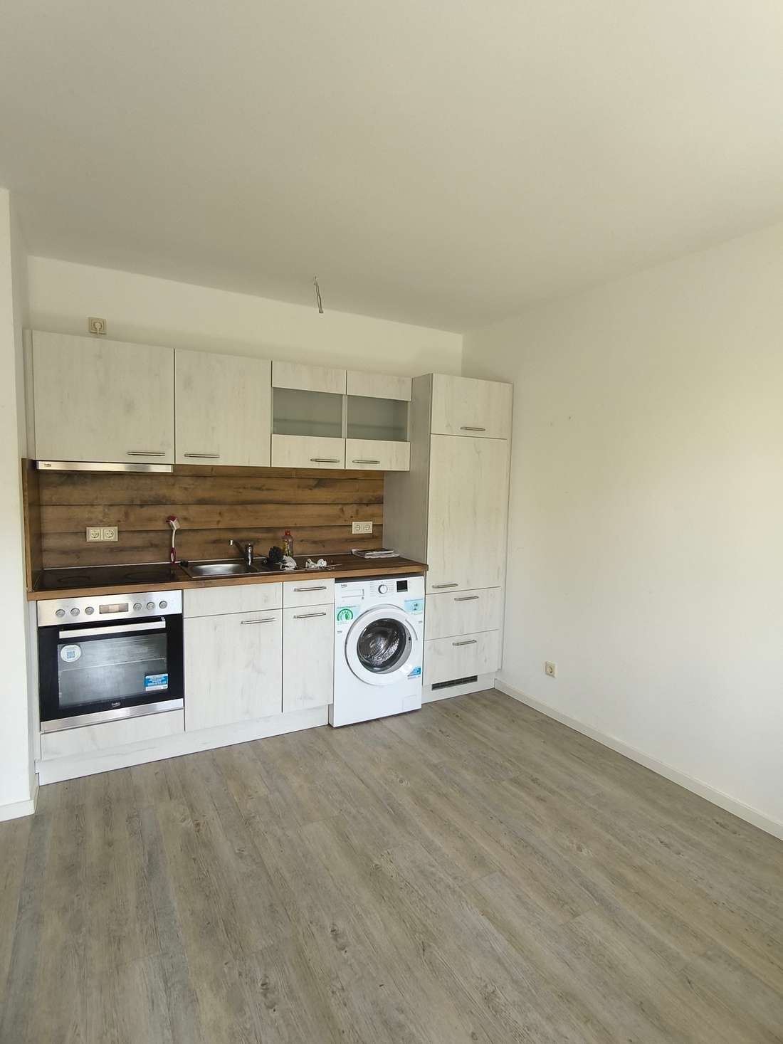 Thumbnail-Wohnung zum Mieten in Böhlen 257,30 € 24.73 m²