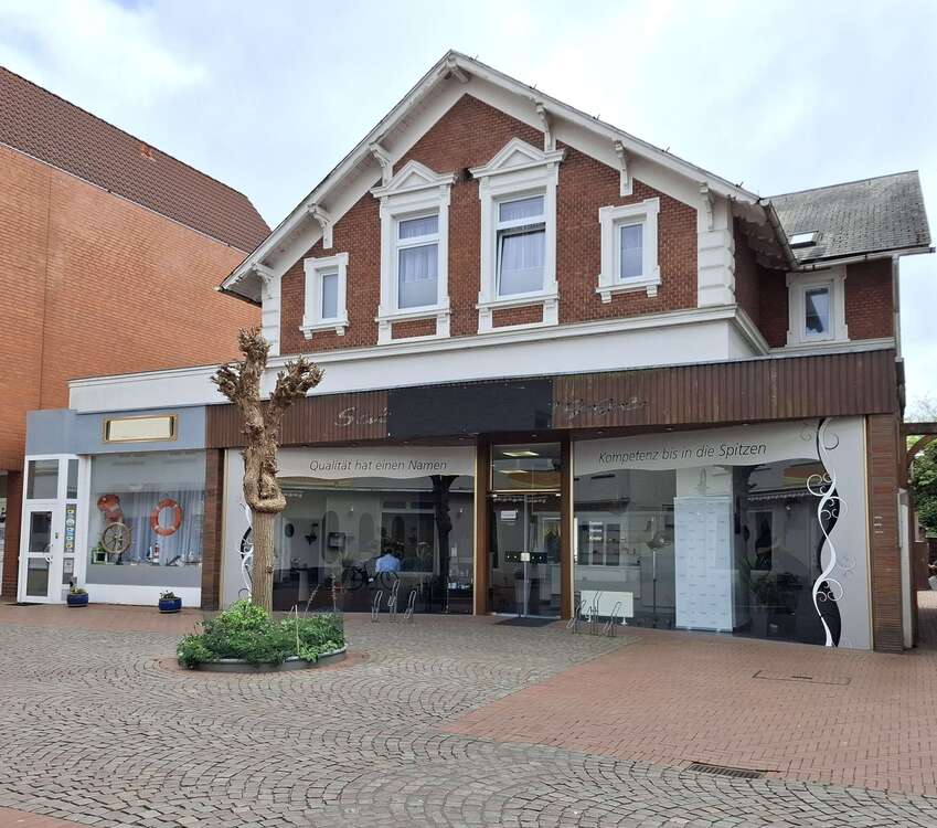 Thumbnail-Haus zum Kaufen in Brake 325.000,00 € 414 m²