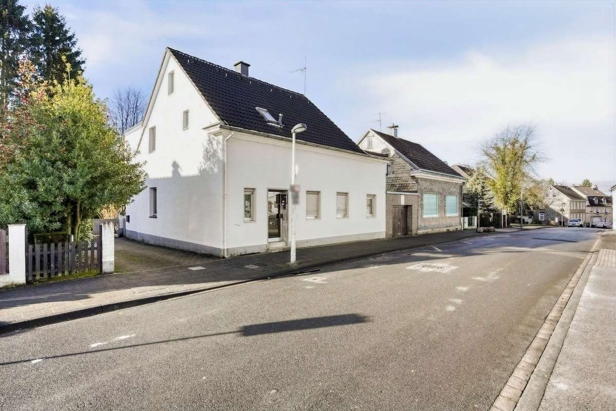 Thumbnail-Haus zum Kaufen in Solingen 430.000,00 € 136 m²