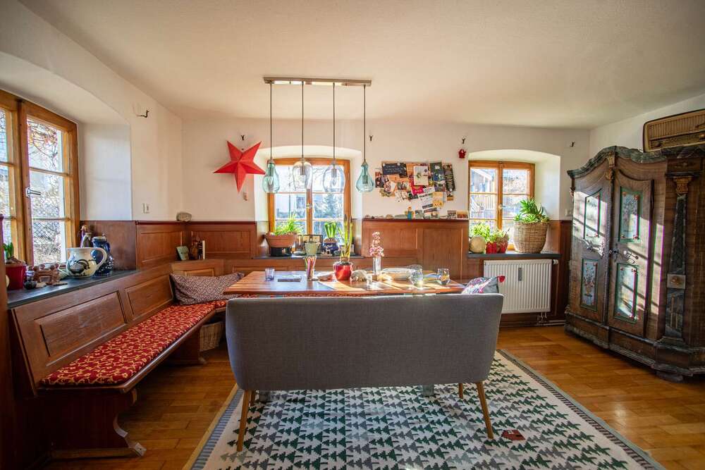 Thumbnail-Haus zum Kaufen in Chieming Egerer 1.373.000,00 € 420 m²