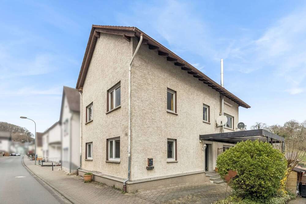 Thumbnail-Haus zum Kaufen in Aßlar-Klein-Altenstädten 189.000,00 € 195 m²