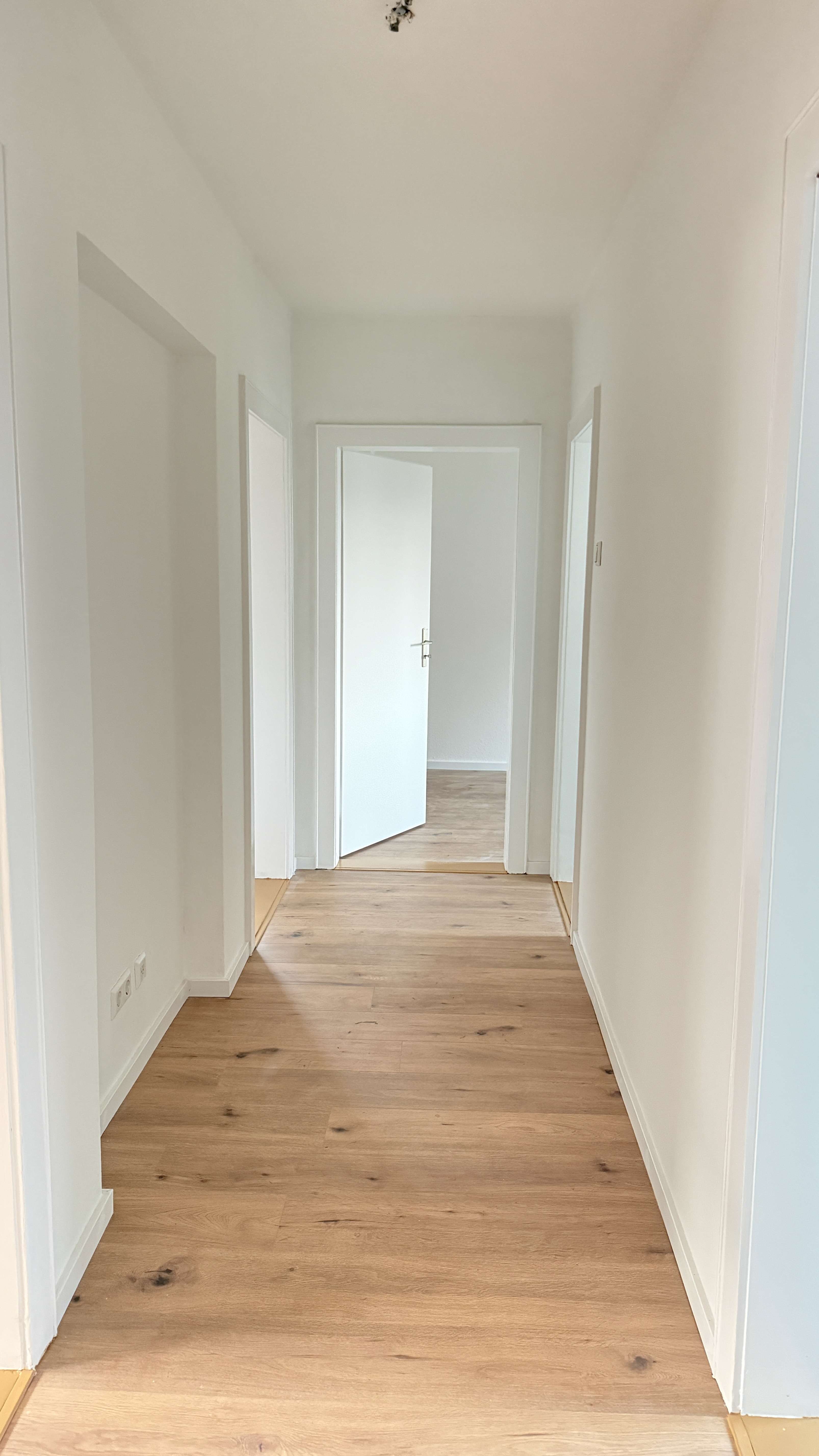 Thumbnail-Wohnung zum Mieten in Wolfsburg, Vorsfelde 586,17 € 65.13 m²