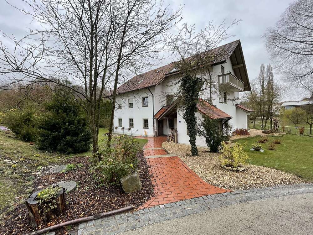 Thumbnail-Wohnung zum Kaufen in Aidenbach 145.000,00 € 59.37 m²