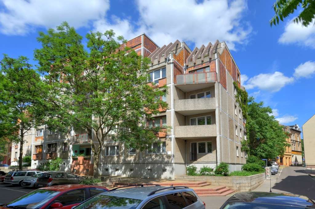 Thumbnail-Wohnung zum Mieten in Halle 375,00 € 41.63 m²