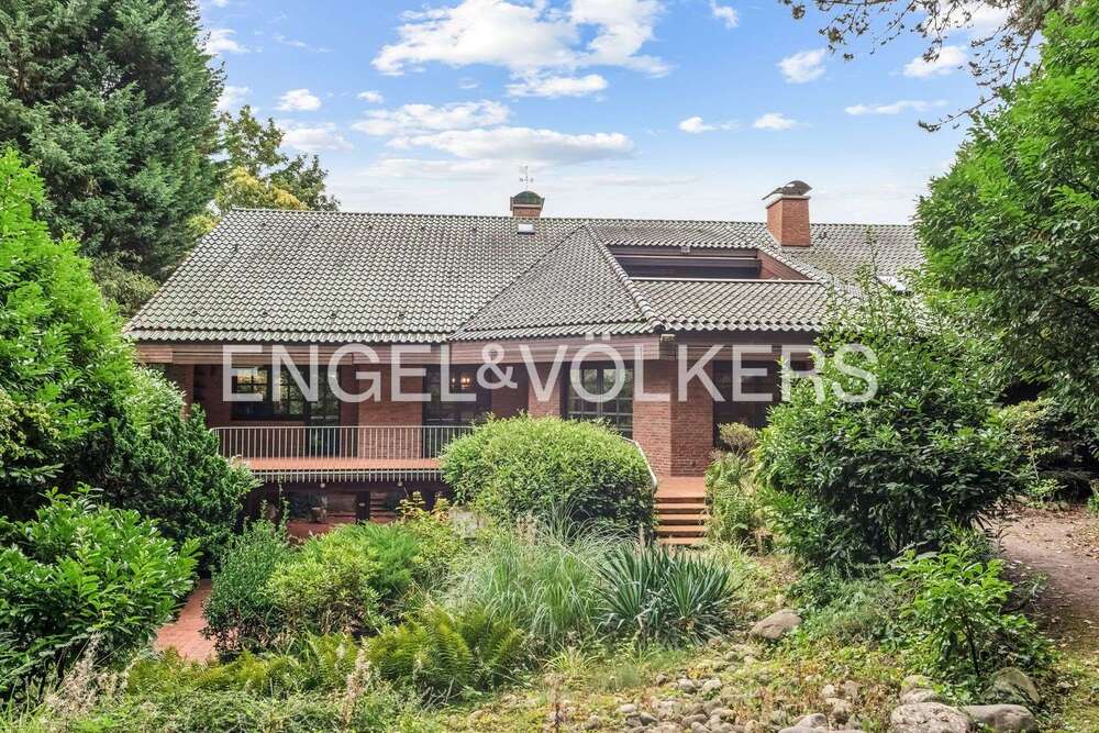 Thumbnail-Haus zum Kaufen in Köln 1.990.000,00 € 420 m²