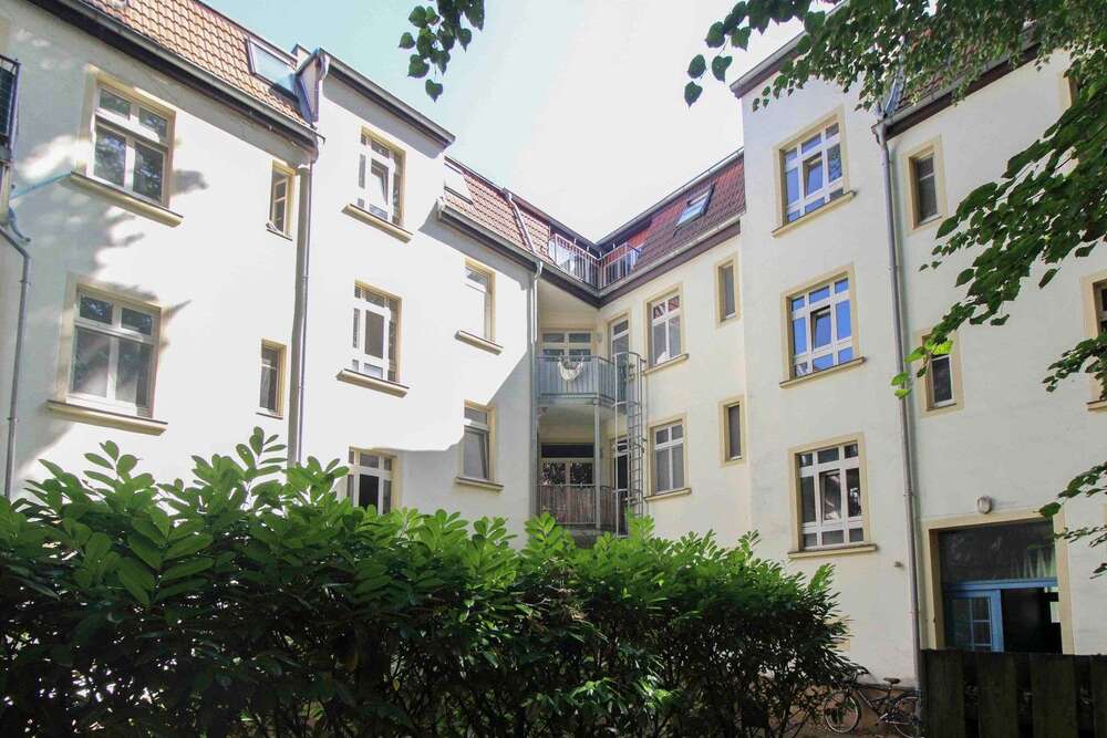 Thumbnail-Wohnung zum Kaufen in Magdeburg 130.000,00 € 91.89 m²
