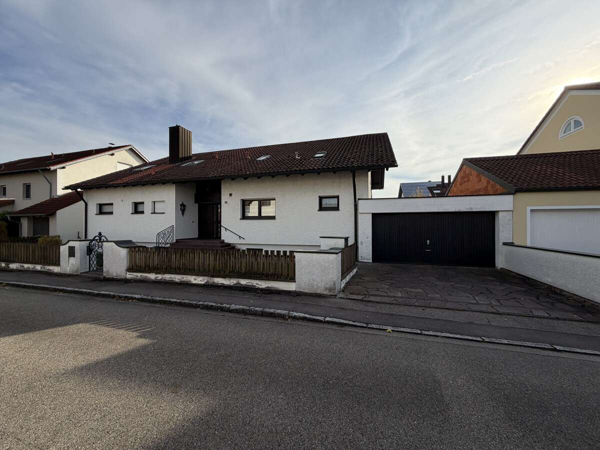 Thumbnail-Haus zum Kaufen in Gaimersheim 780.000,00 € 231 m²