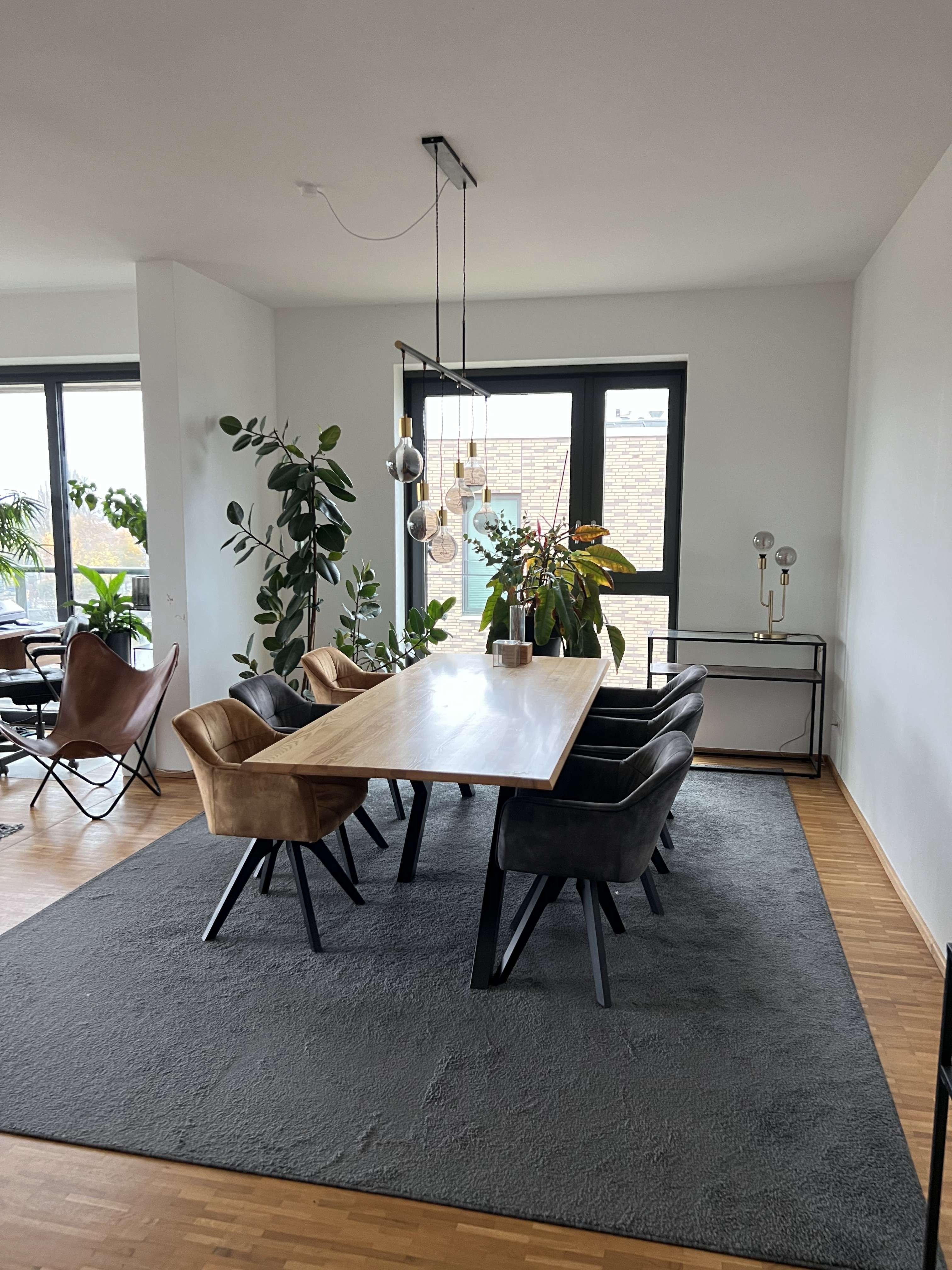 Thumbnail-Wohnung zum Mieten in Hamburg 1.660,00 € 108.39 m²