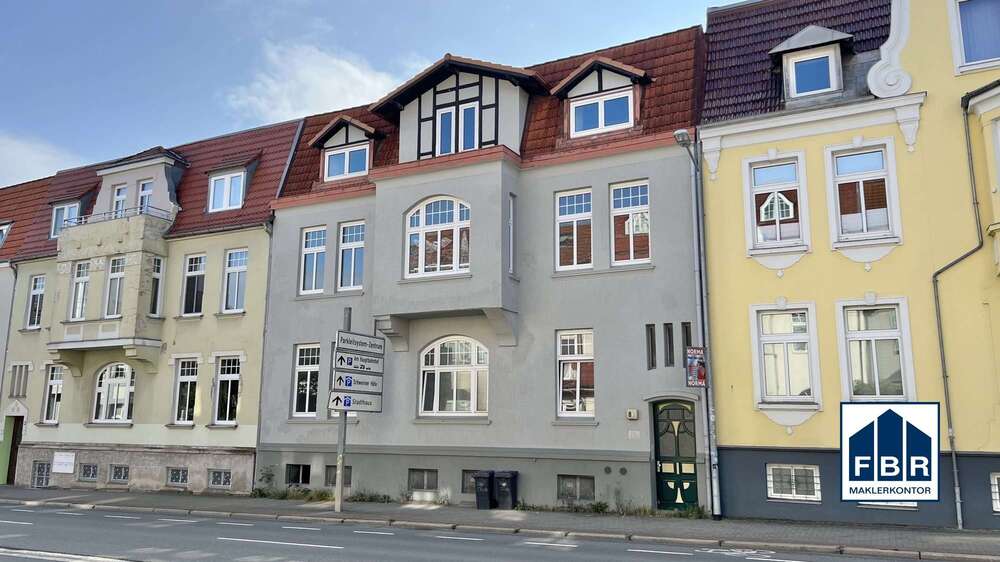 Thumbnail-Wohnung zum Mieten in Schwerin 630,00 € 90.12 m²