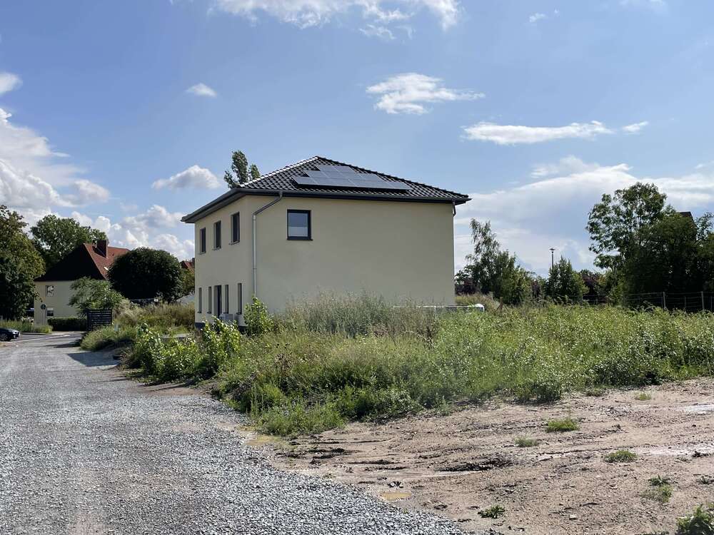 Thumbnail-Grundstück zu verkaufen in Bernburg 81.400,00 € 740 m²