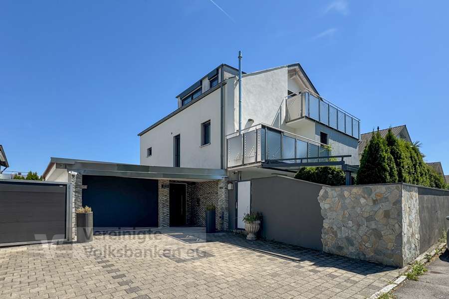 Thumbnail-Haus zum Kaufen in Reutlingen 890.000,00 € 240.43 m²