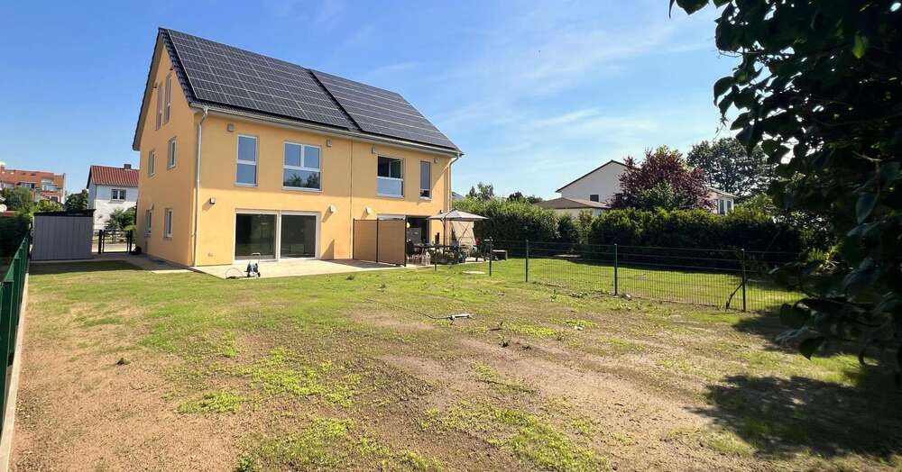 Thumbnail-Haus zum Mieten in Leipzig 2.675,00 € 158 m²