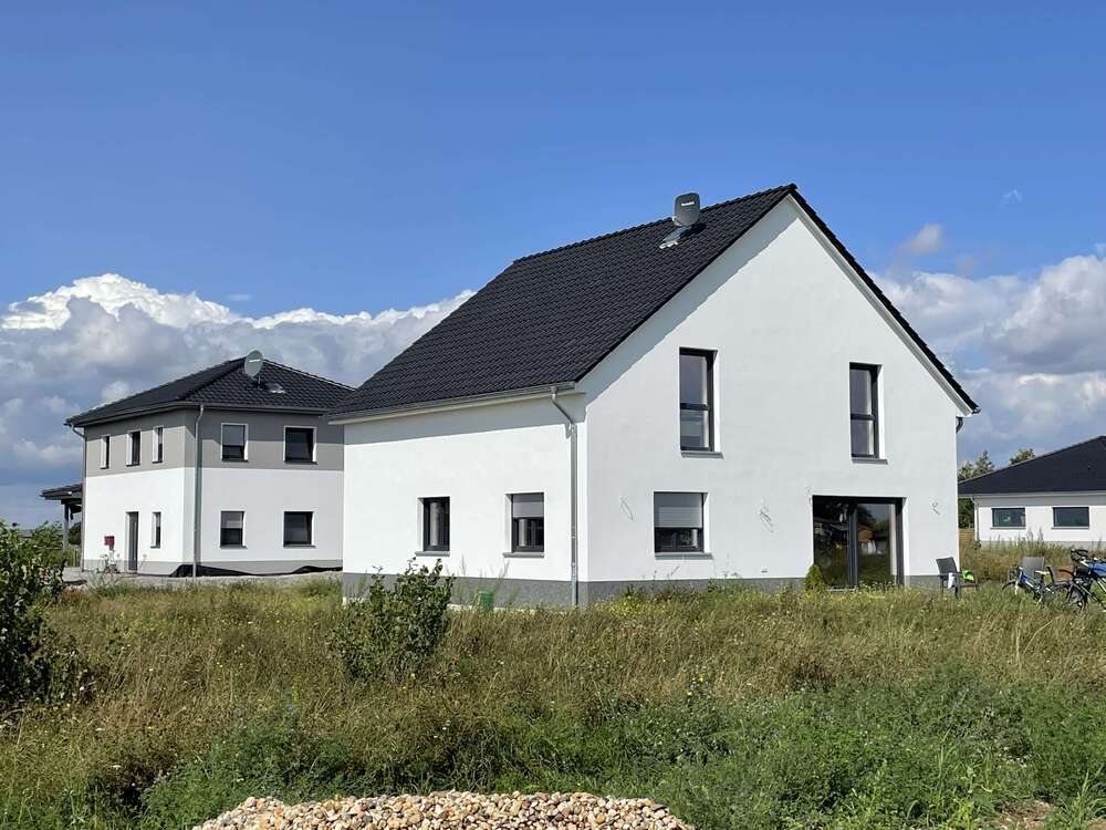 Thumbnail-Grundstück zu verkaufen in Bernburg 99.424,00 € 956 m²