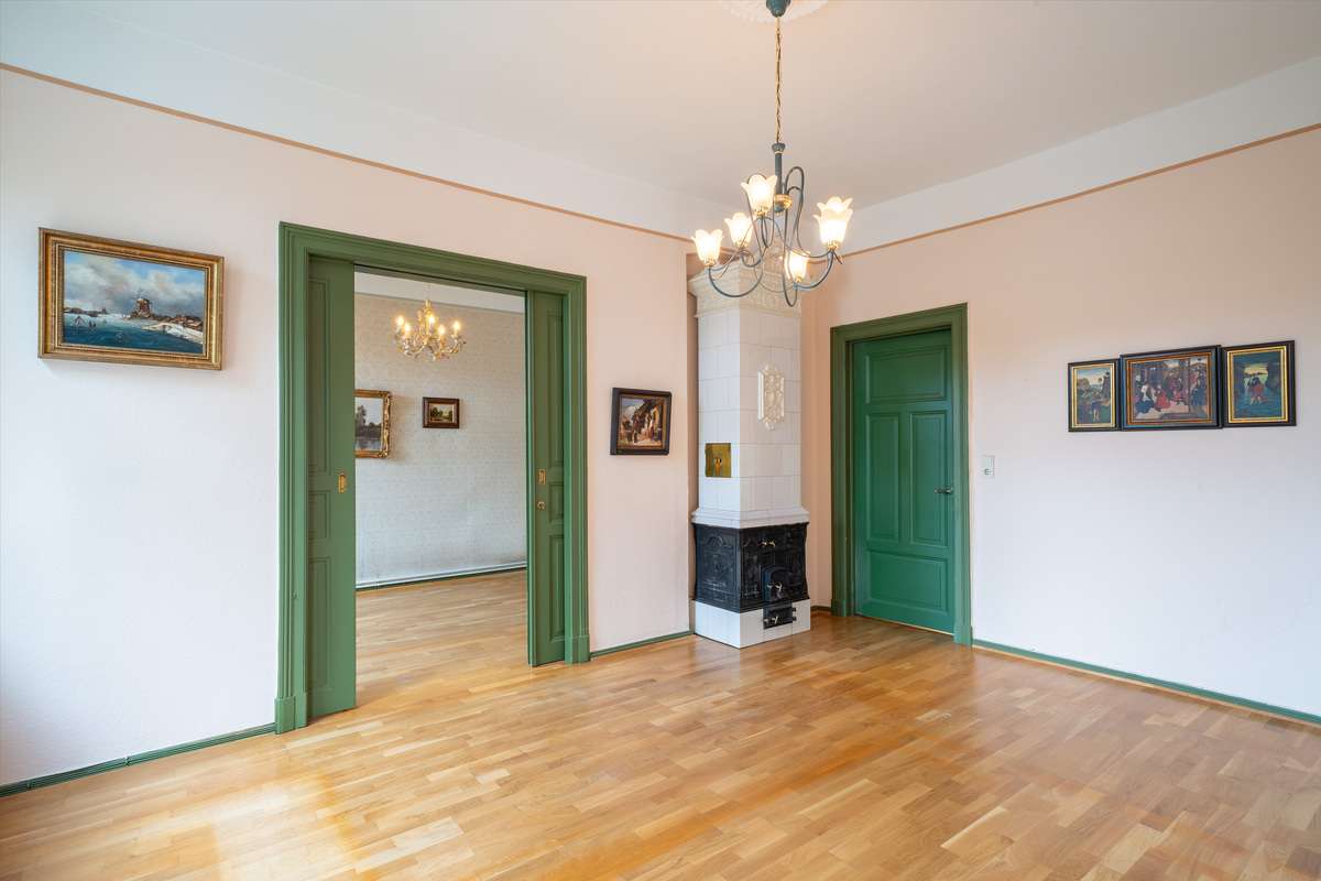 Thumbnail-Haus zum Kaufen in Schleswig 440.000,00 € 264 m²