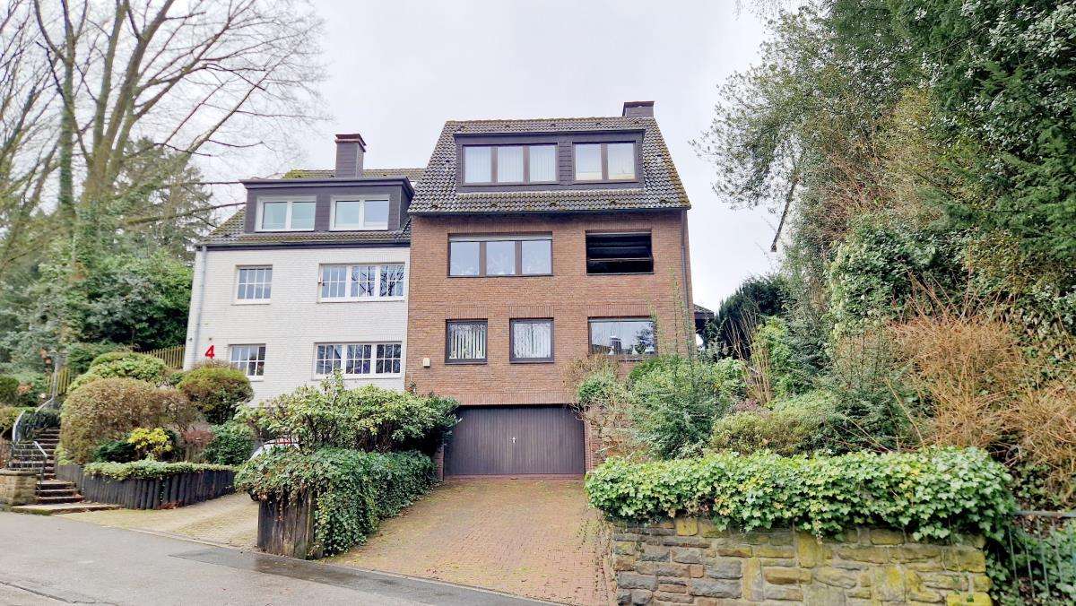 Thumbnail-Haus zum Kaufen in Mülheim 449.000,00 € 215.99 m²