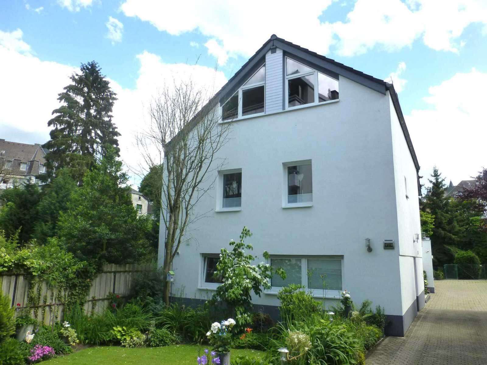 Thumbnail-Wohnung zum Mieten in Leverkusen 400,00 € 28 m²