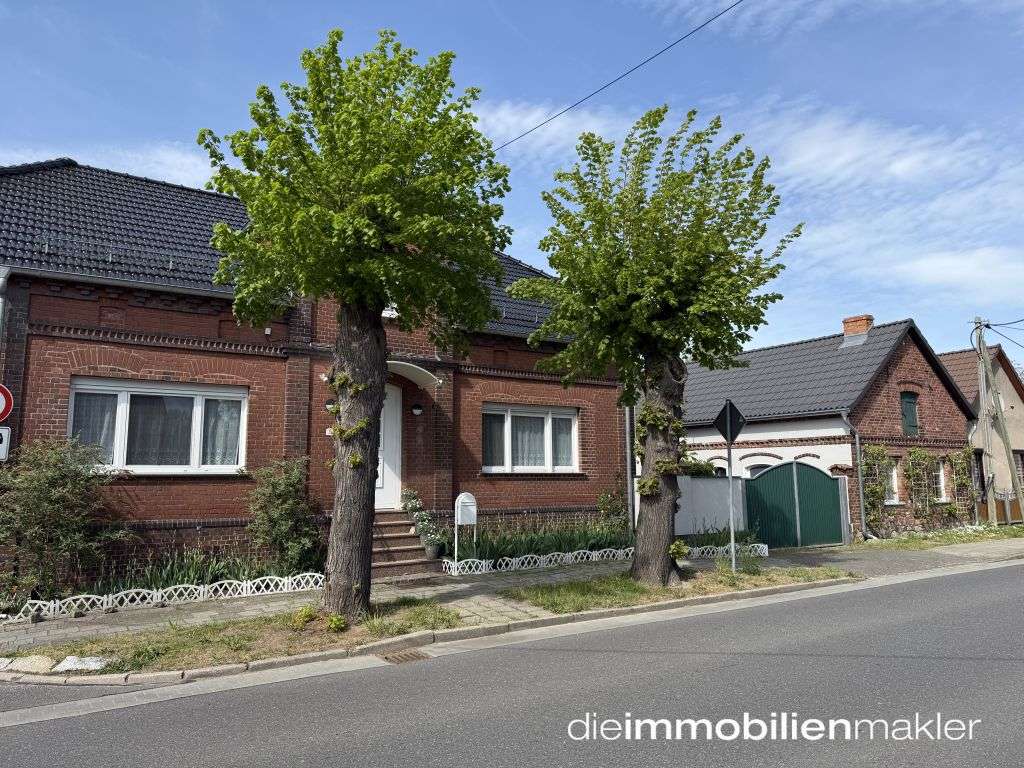 Thumbnail-Haus zum Mieten in Luckau 2.000,00 € 275 m²