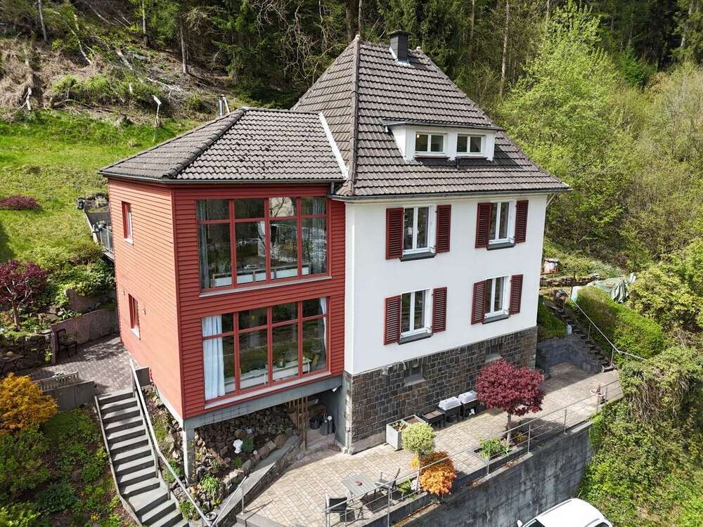 Thumbnail-Haus zum Kaufen in Schalksmühle 324.000,00 € 197 m²