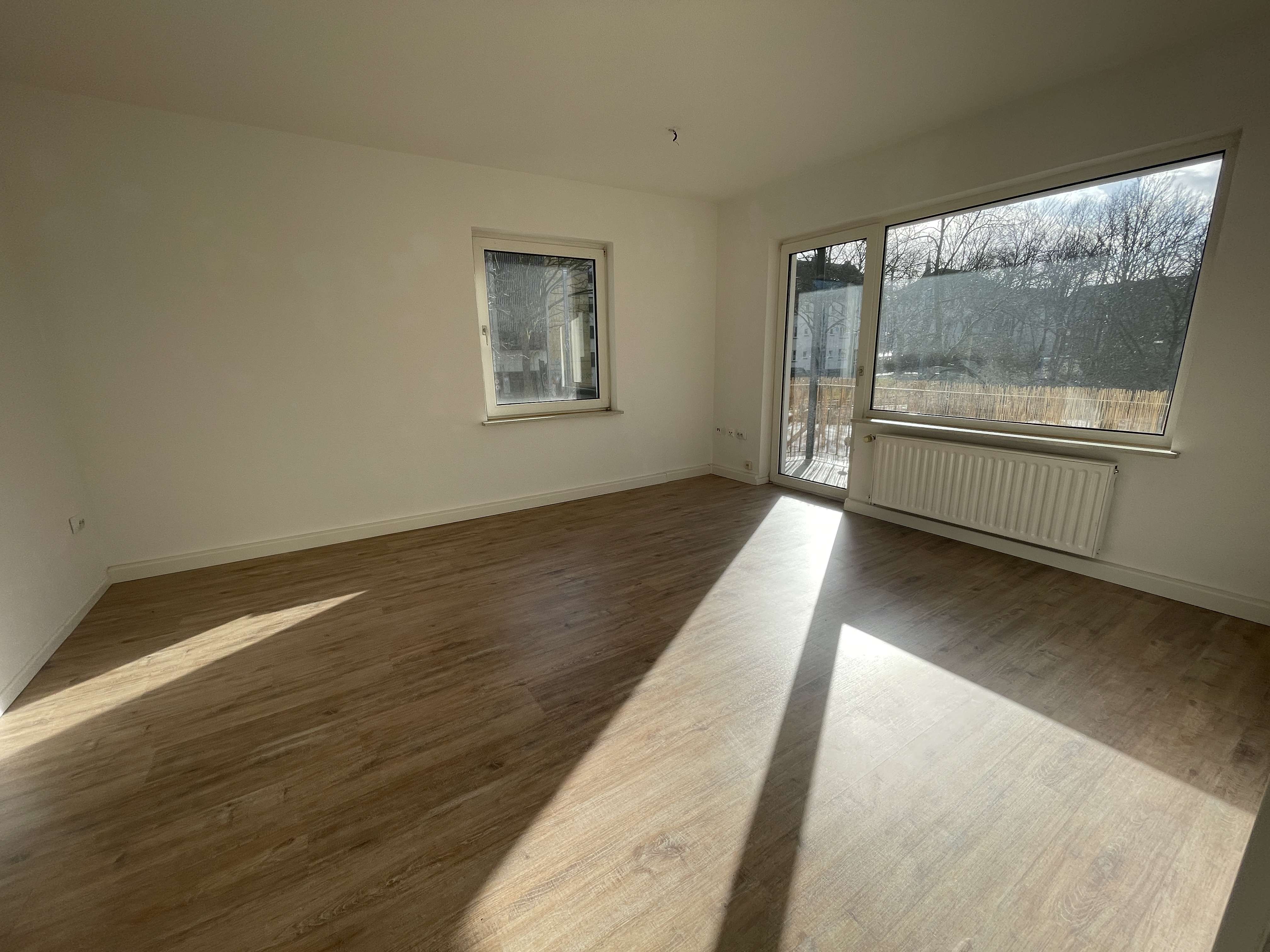Thumbnail-Wohnung zum Kaufen in Essen 91.500,00 € 68.69 m²