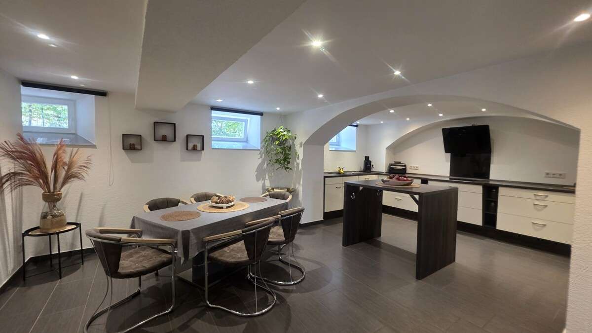 Thumbnail-Wohnung zum Kaufen in Quierschied Fischbach 400.000,00 € 187 m²