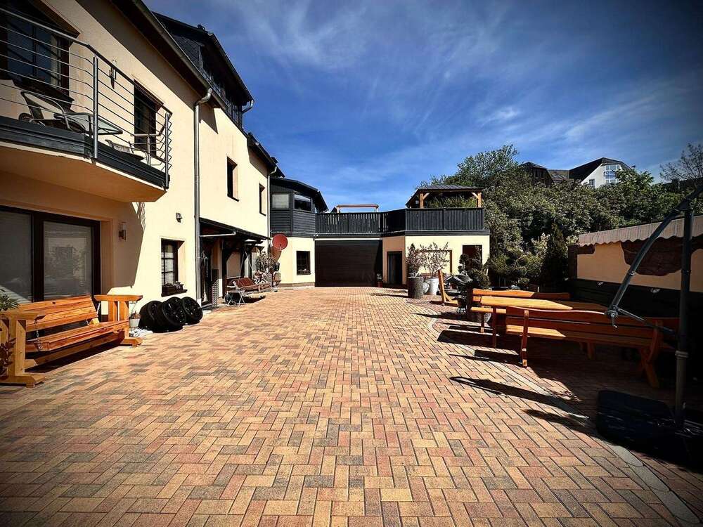 Thumbnail-Haus zum Kaufen in Brand-Erbisdorf 449.000,00 € 325 m²