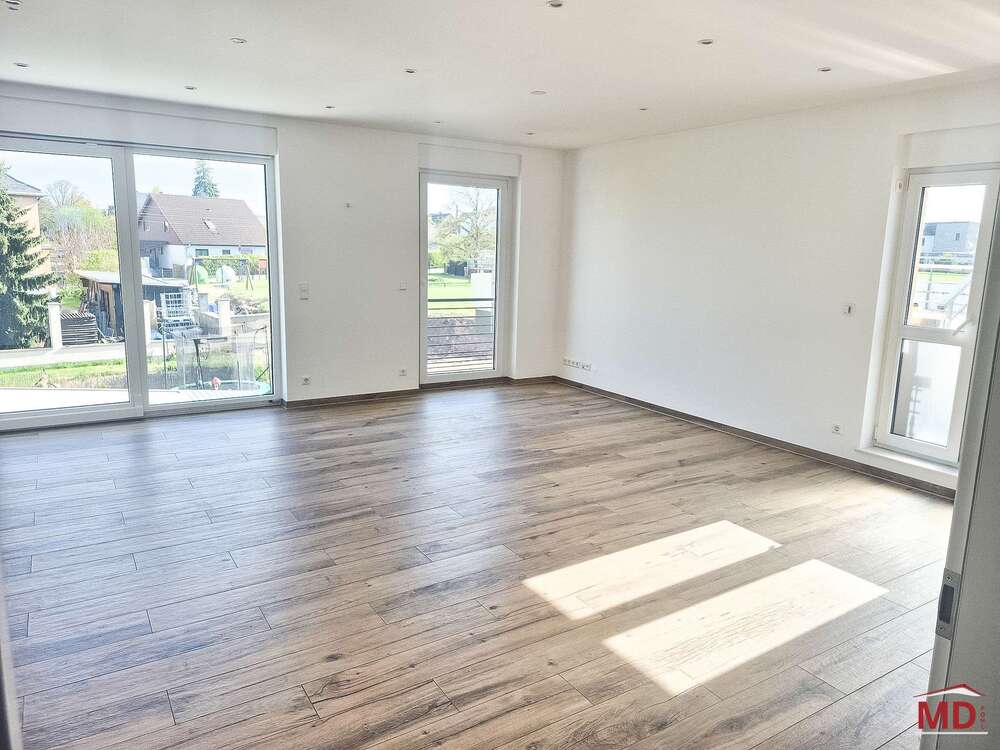 Thumbnail-Wohnung zum Mieten in Niederwürschnitz 1.292,50 € 135 m²
