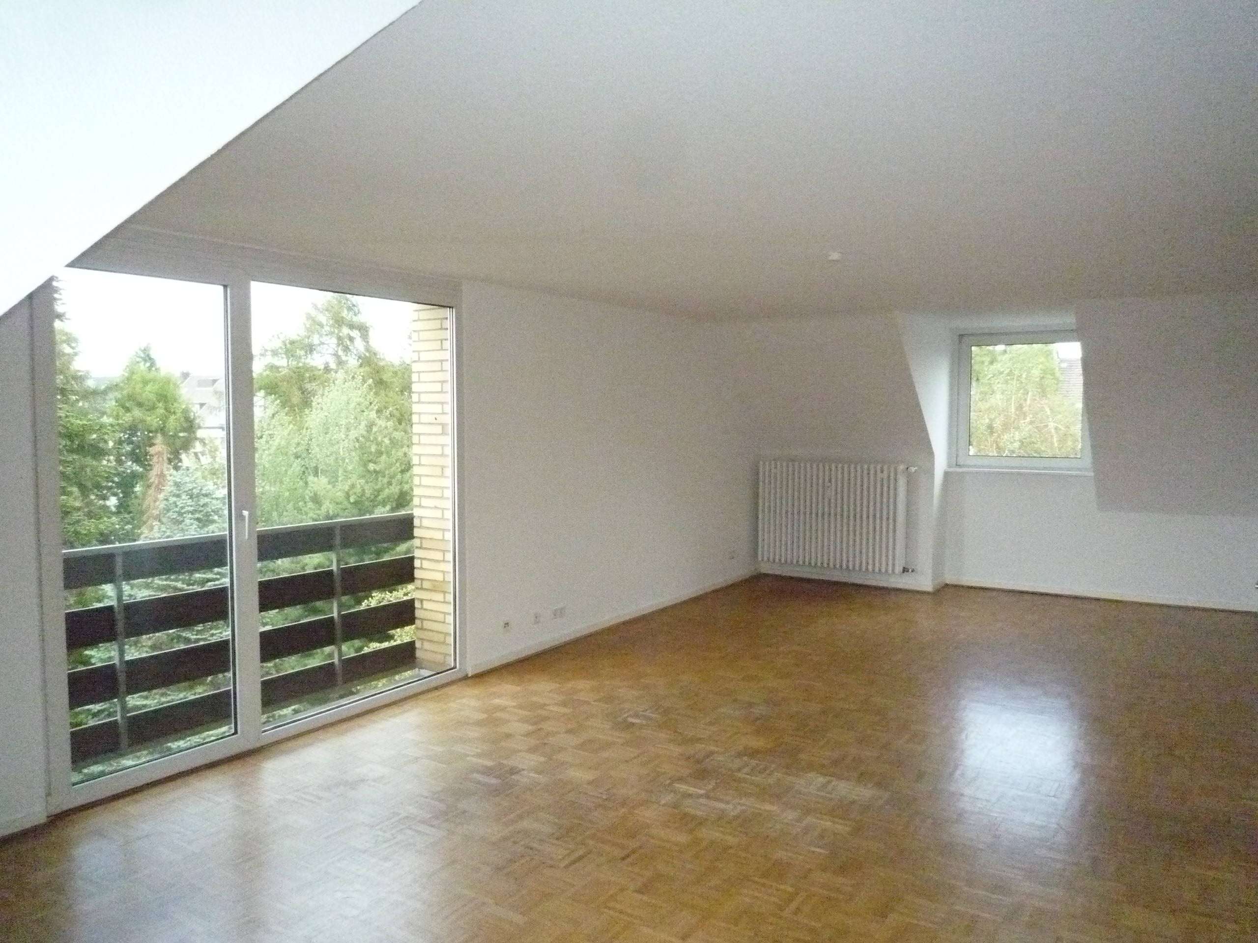 Thumbnail-Wohnung zum Mieten in Düsseldorf 1.300,00 € 100 m²