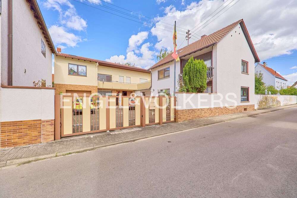 Thumbnail-Haus zum Kaufen in Neuhofen 749.000,00 € 406 m²