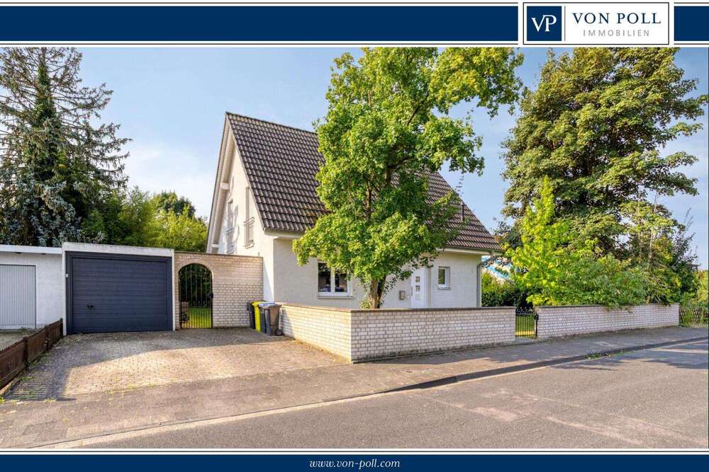 Thumbnail-Haus zum Kaufen in Düsseldorf 889.000,00 € 137.17 m²