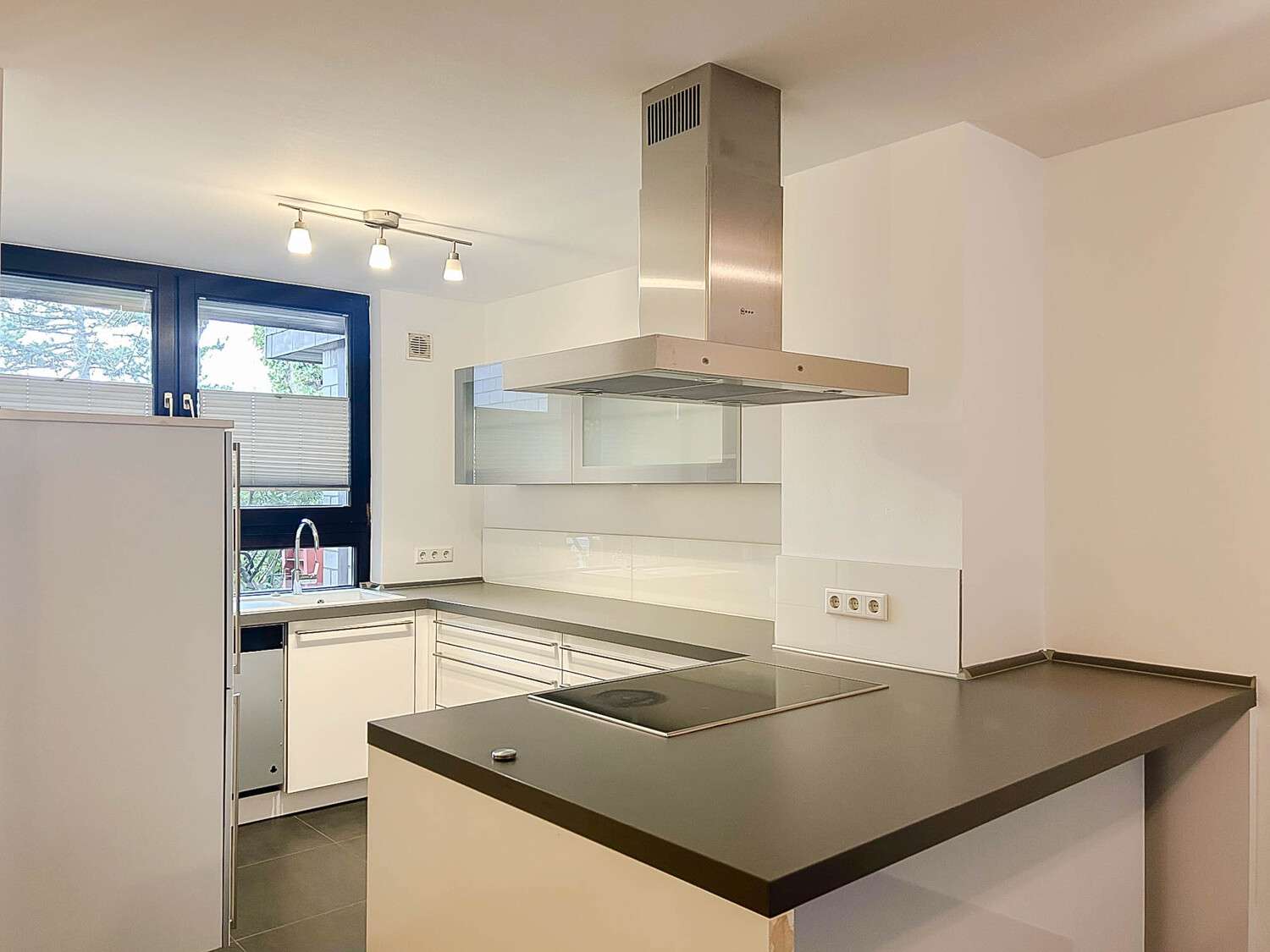 Thumbnail-Wohnung zum Mieten in Meerbusch Büderich 2.295,00 € 152.62 m²