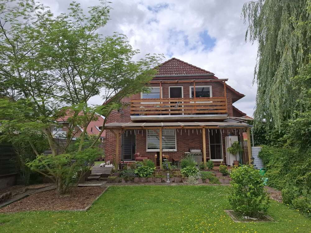 Thumbnail-Haus zum Kaufen in Sehnde 469.000,00 € 201 m²