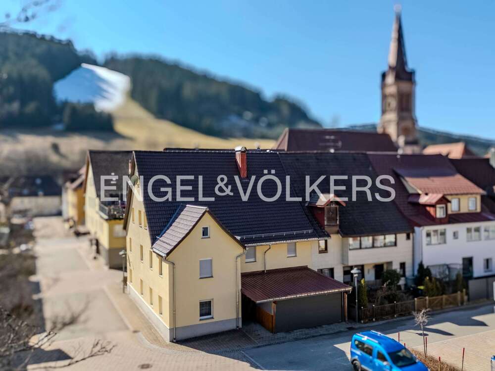 Thumbnail-Haus zum Kaufen in Vöhrenbach 330.000,00 € 189 m²