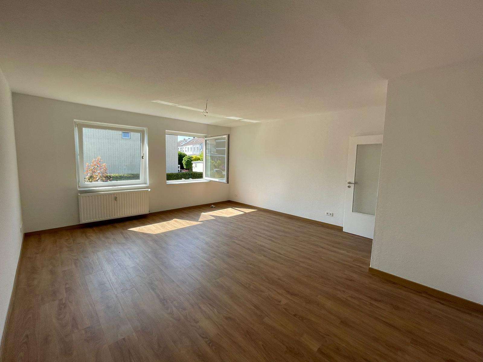 Thumbnail-Wohnung zum Mieten in Garbsen 800,00 € 94 m²