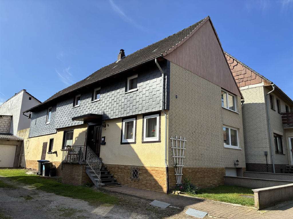 Thumbnail-Haus zum Kaufen in Dassel-Sievershausen 99.500,00 € 132 m²
