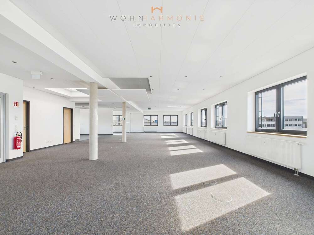Thumbnail-Büro in Ludwigsburg 2.436,00 € 232 m²