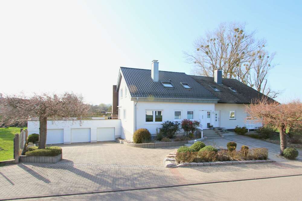 Thumbnail-Haus zum Kaufen in Bietigheim 875.000,00 € 231 m²