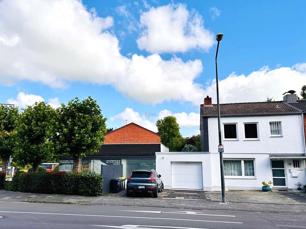 Thumbnail-Haus zum Kaufen in Köln Lövenich 786.000,00 € 98.12 m²