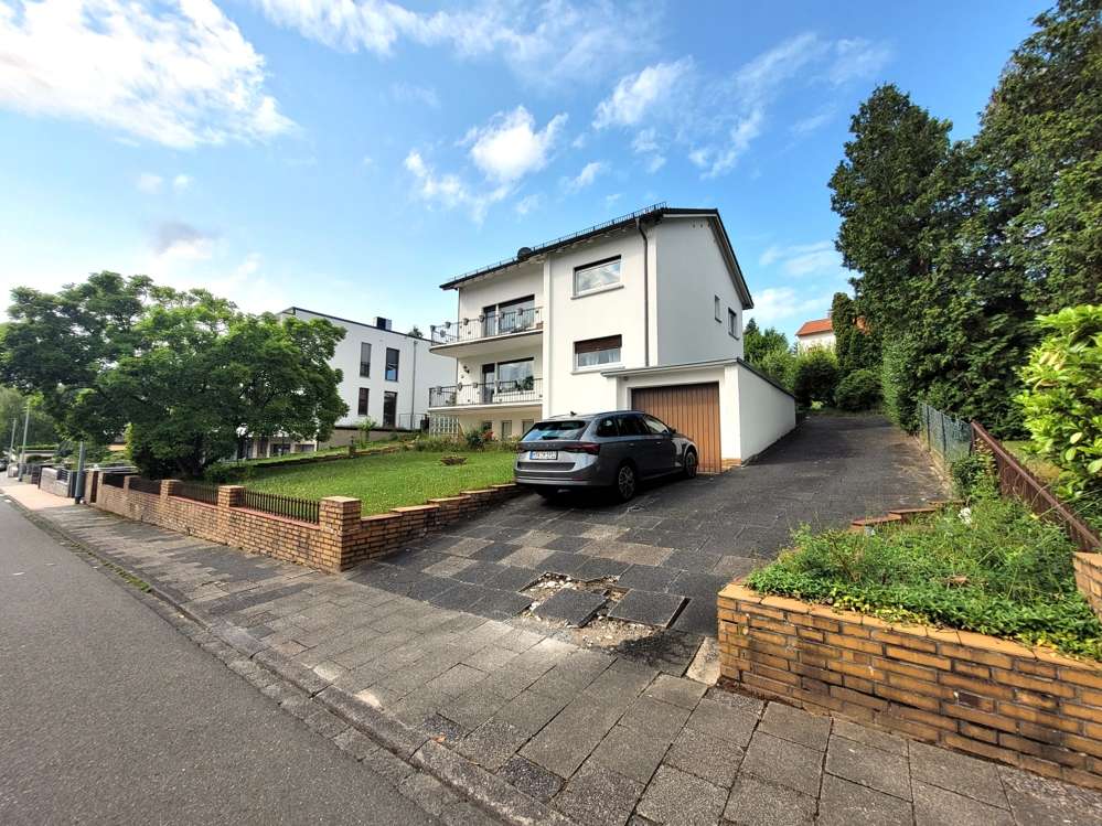 Thumbnail-Haus zum Kaufen in Kelkheim (Taunus) 699.000,00 € 235 m²