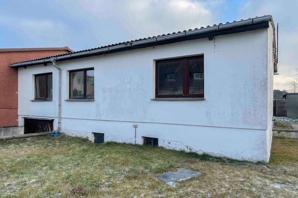 Thumbnail-Haus zum Kaufen in Brünzow 10.000,00 € 79 m²