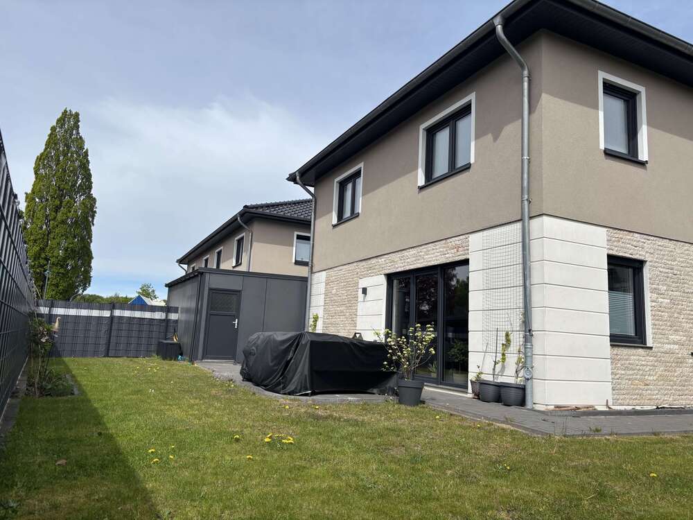 Thumbnail-Haus zum Mieten in Westerrönfeld 1.495,00 € 130 m²